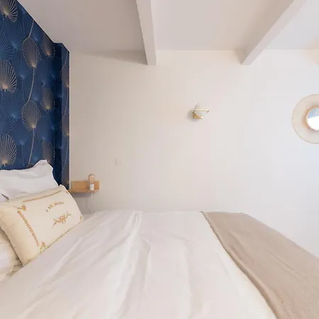 Apartment Poncelet Paris