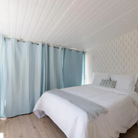 Apartment Poncelet